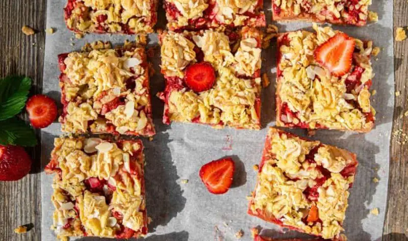 Pioneer Woman Strawberry Cobbler Squares