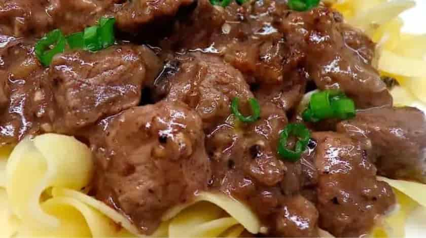 Pioneer Woman Beef Tips and Noodles