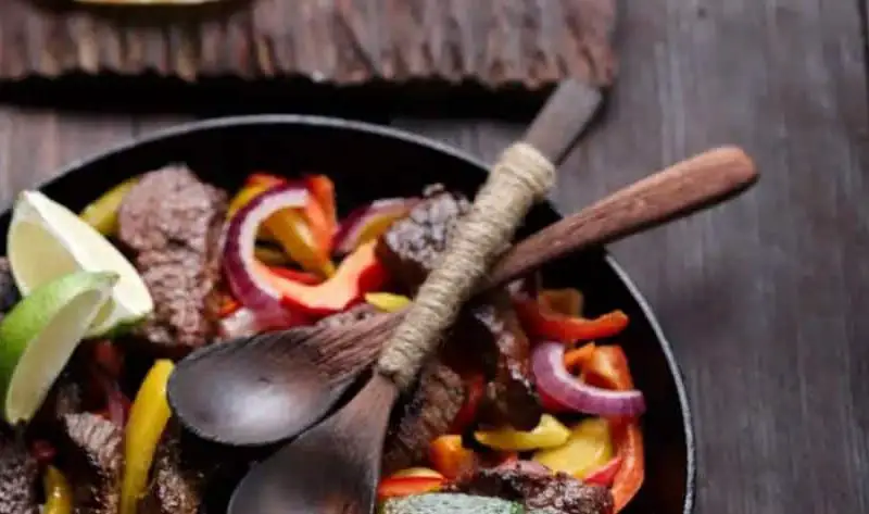 Pioneer Woman Slow Cooker Beef Fajitas