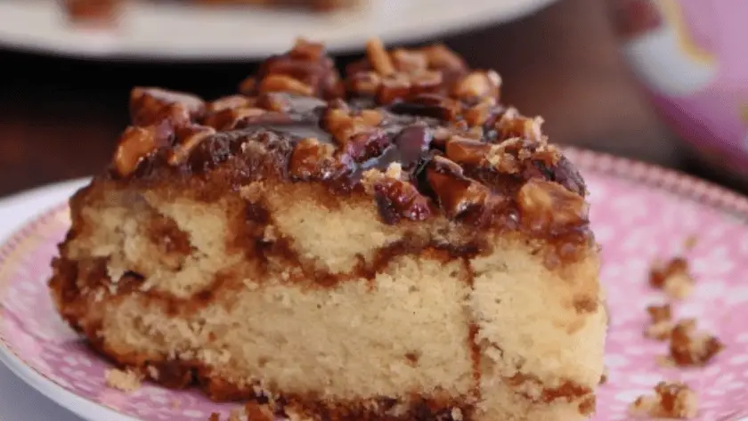 Pioneer Woman Sticky Bun Crinkle Cake